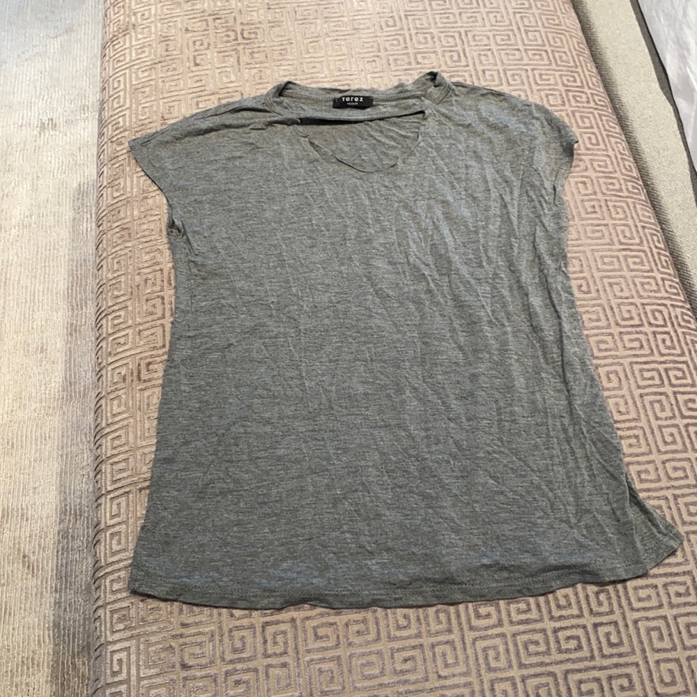 Terez sleeveless gray top size M